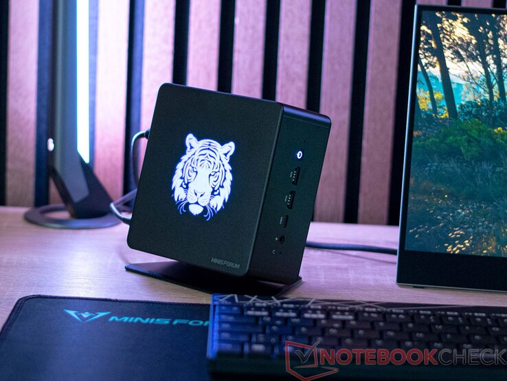 迷你论坛 EliteMini UM780 XTX 迷你论坛 EliteMini UM780 XTX