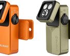 Olight Oclip 2 Pro（左）和 Oclip 2 Ultra（右）均配备可倾斜的灯头和可旋转的夹子，便于调节光束方向。