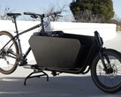 使用 Argo Fy Cargo Bike Kit 2.0 将电动自行车变成货运自行车。(图片来源：Argo）
