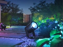 Govee 的新款 TriBeam 聚光灯可能与 Outdoor Spotlights 2 类似