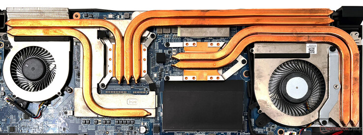 微星Alpha 15为CPU和GPU提供了两个风扇和六个热管。