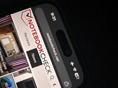 据悉，iPhone 17 系列将配备 2400 万像素自拍摄像头。 