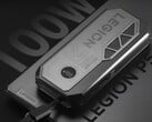 联想Legion P5 10000 的最大输出功率为 100 瓦。