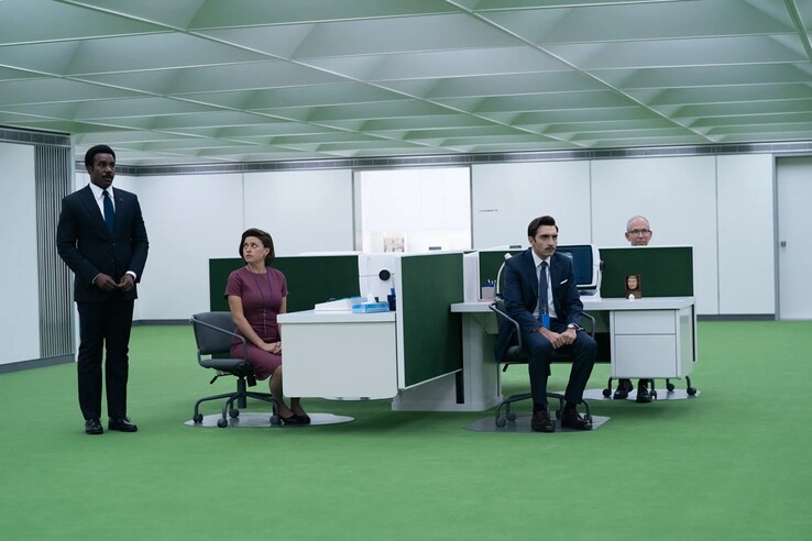 Severance 第二季》主要使用索尼的 Venice 2 进行拍摄，该摄像机在整季中充当 A 机。(图片来源：Apple TV+）