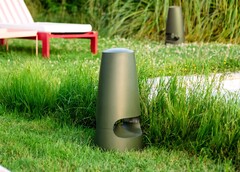 Triangle 最新推出的户外扬声器有灰色和绿色两种颜色。(图片来源：Triangle）