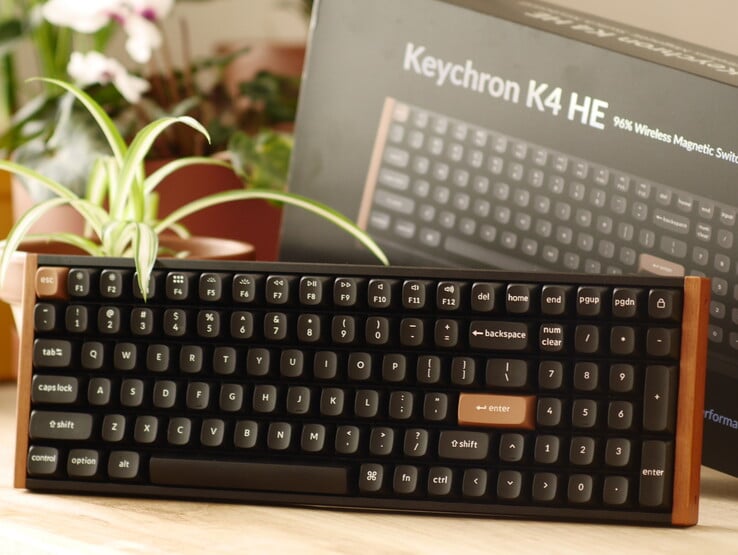 Keychron K4 HE 无线游戏键盘。(图片来源:Notebookcheck / Julian van der Merwe)