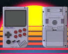 PiBoy DMGx 使Raspberry Pi 5 看起来像一个具有 SEGA Genesis 风格控制的 Game Boy。(图片来源：实验 Pi - 已编辑）