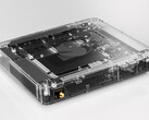 高通公司还展示了透明外观的 Snapdragon Dev Kit。(图片来源：高通公司）