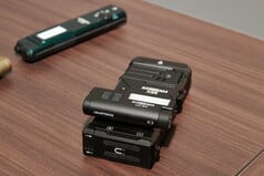 与X35的尺寸对比。