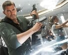 《GTA VI》中珠宝店抢劫案进行时的屏幕截图