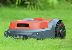 RoboUP机器人割草机不像许多老式智能割草机那样需要边界线。(图片来源: RoboUP)