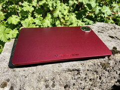 12 英寸 Teclast T60 AI 大平板电脑配有立体声扬声器和 3.5 毫米耳机插孔（图片来源：Notebookcheck）