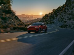 丰田 2026 C-HR（如图）是一款电池电动汽车。(图片来源：丰田）