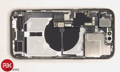 iPhone 14 Pro Max并不是那么容易维修的。(图片来源: PBKreviews)