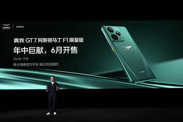 ...而 GT7 阿斯顿-马丁版则采用梦幻绿色。(来源：Realme）