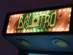 街机上的Balatro标志