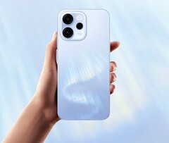 Oppo Reno15 FS 5G 在防水机身中内置了 5000 万像素自拍摄像头。(图片来源：Oppo）