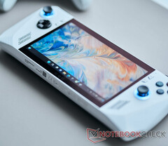 华硕的ROG Ally在设备上市后出现了一些软件问题。(图片来源：NotebookCheck)