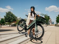 Canyon Citylite:ON 电动自行车配备博世高性能系列 600 瓦电机（图片来源：Canyon）