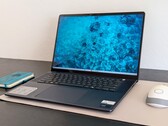 16 英寸可转换机上的迷你 LED：戴尔 Inspiron 16 7640 2 合 1 评测