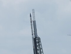 TOMEX+ 任务的三枚探空火箭之一（图片来源：NASA 和 Danielle Johnson；已裁剪）