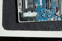 拆解 HP 255 G10