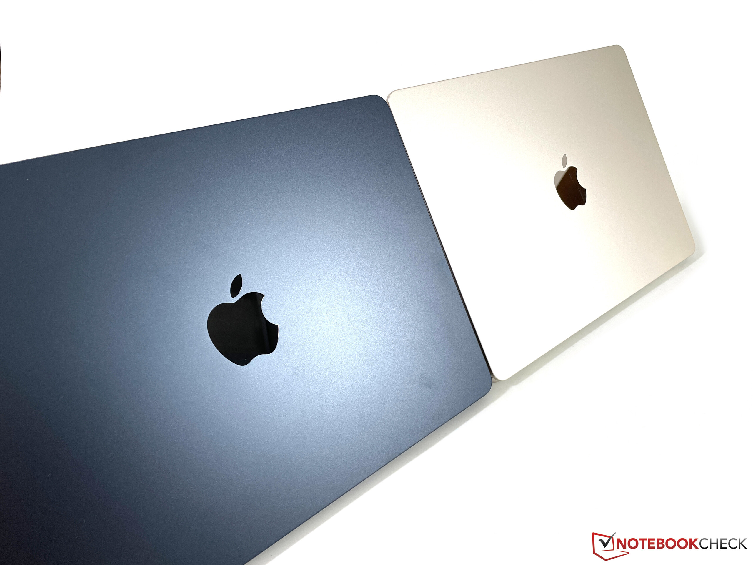 Apple MacBook Air M2评测--更快的10核GPU并不值得购买- Notebookcheck image