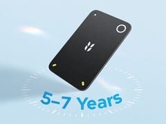 新款 Ugreen FineTrack Slim Duo2(如图所示)同时支持 Apple “查找” 和 Google “Find Hub”