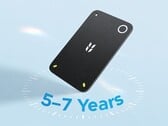 新款 Ugreen FineTrack Slim Duo2（如图所示）同时支持 Apple “查找” 和 Google “Find Hub”