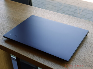 宏碁 Swift X 14 AI 的时尚机身（图片来源：Notebookcheck）