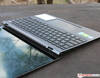 华硕ZenBook 14X OLED--盖子可以打开到180度