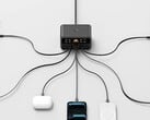 通过 USB-C 或 USB-A,可同时为七台设备供电,总功率最大可达 350 瓦。