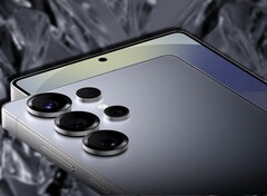 目前的三星Galaxy S25 Ultra 配备了 1200 万像素自拍摄像头。(图片来源:Samsung/Unsplash - 已编辑)