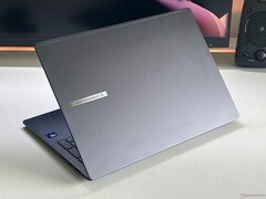 华硕 ExpertBook B5 B5605。(图片来源：Notebookcheck）