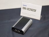 新型 QNA-UC25G2SF 网络适配器的传输速率高达 50 Gbps(图片来源:Andreas Sebayang/Notebookcheck)