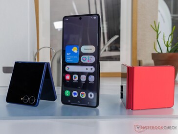 Galaxy Z Flip 7 屏幕和后置摄像头（图片来源：Notebookcheck）