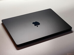 Apple MacBook Pro 14 M3 Pro 评测。测试设备由提供：