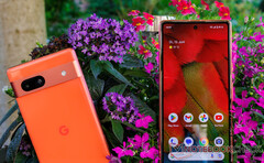 Pixel 7a是众多接受TQ3A.230705.001更新的Pixel智能手机之一。(图片来源:NotebookCheck)