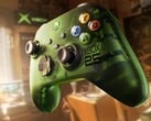 在 Reddit 上,粉丝们展示了 Xbox X25 系列不同透明颜色的外观。