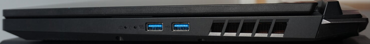 右边的端口：2 x USB-A (10 Gbit/s)