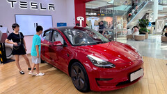 当前 Model 3 在中国创下历史最低价（图片：CSJ）