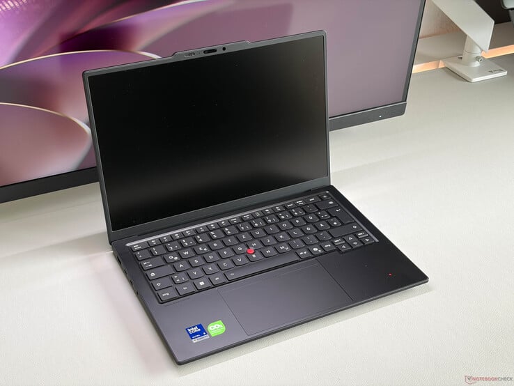 联想 ThinkPad X1 Carbon 第 14 代