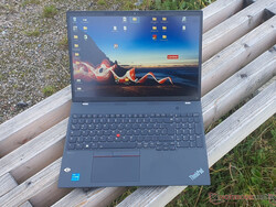 联想 ThinkPad T16 G2（21HH003AGE），评测样本由联想提供：