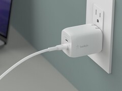 贝尔金BOOSTCHARGE PRO双USB-C GaN壁式充电器有45W和65W两种型号。(图片来源：贝尔金)