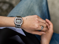 卡西欧 G-Shock GMW-B5000D-1C 手表（如图）将在更多欧洲国家发布。(图片来源：卡西欧）