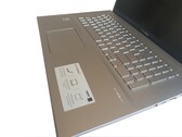 华硕VivoBook 17 F712JA笔记本配备全高清IPS和被动冷却系统