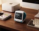 TimeCapsule G3 是一款集数字时钟、闹钟、蓝牙音箱和 AI 历史记录器于一体的设备。