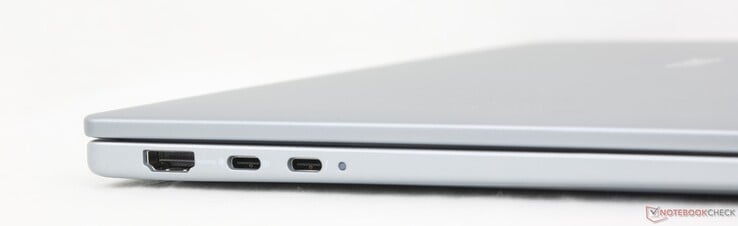 HDMI 2.1、USB-C 3.2 Gen. 2（带 DisplayPort 1.4 + 电源传输）、USB-C Thunderbolt 4（带 DisplayPort 2.1 + 电源传输