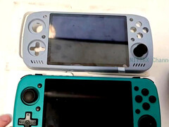 KT-R1S 采用 3:2 显示屏；KT-Pocket 表示稍后可能会推出 4:3 版本。(图片来源：via Nittrx）