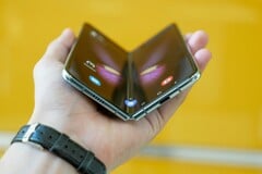 Galaxy Z Fold 8(图中未展示)可能并不像宣传的那样“无折痕”。